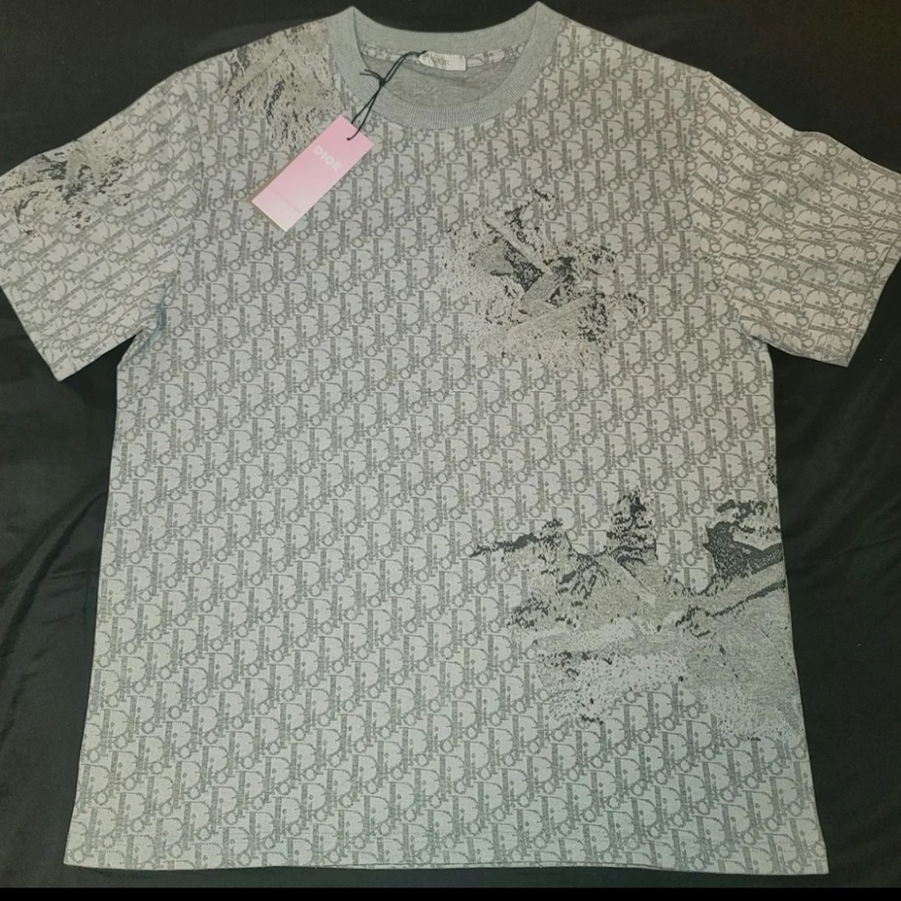 Dior T shirt